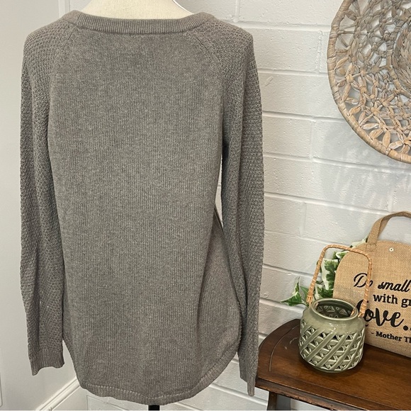 Sonoma Long Sleeve Sweater Size Medium - Picture 2 of 3